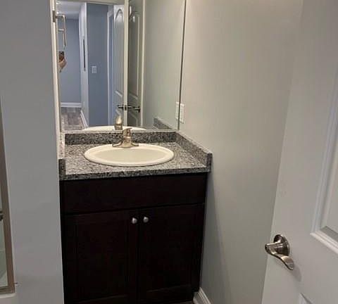 5th image of 377 Delaware St #4