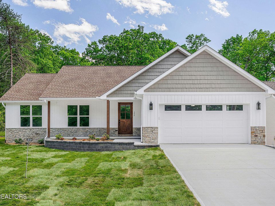 1st image of 386 Saint George Dr