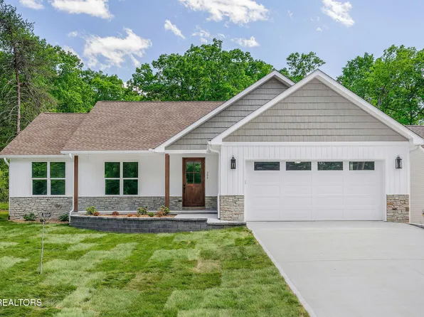 386 Saint George Dr, Crossville, TN 38558