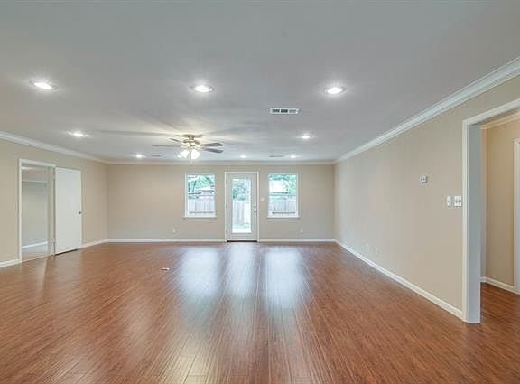 4th image of 1311 Francis St