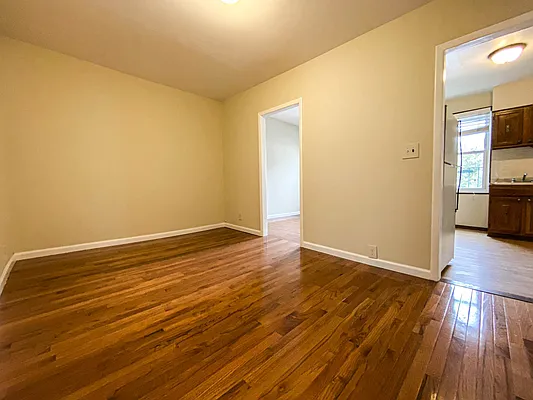 Rented by Capri Jet Realty Corp | media 8