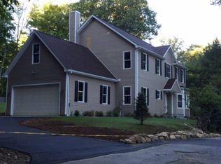 40 Martha Pl, Chappaqua, NY