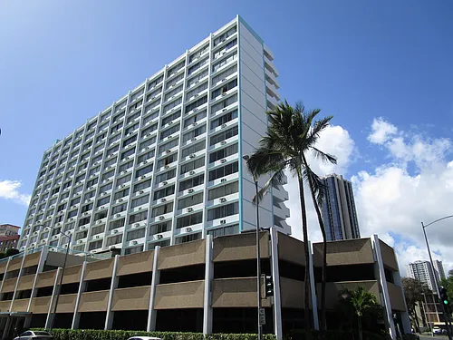 1560 Kanunu St Photo 1