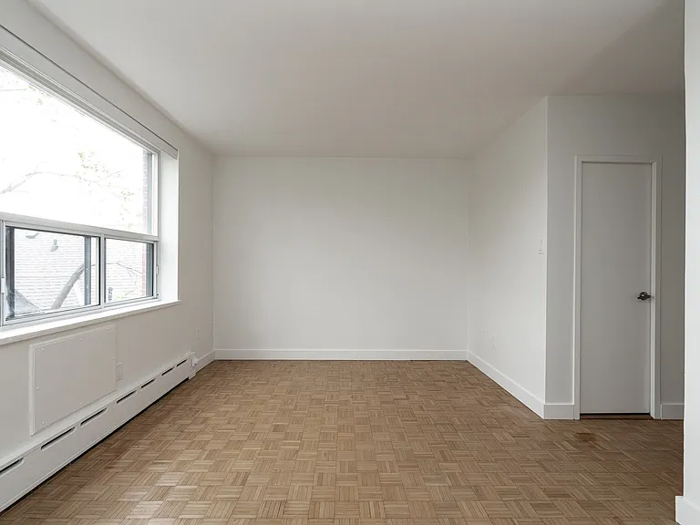 265 Russell Hill Rd — Photo 11
