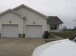 631 Millbrooke Dr, Hopkinsville, KY 42240