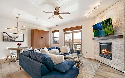 175 Spinner Ct #5 Photo 1