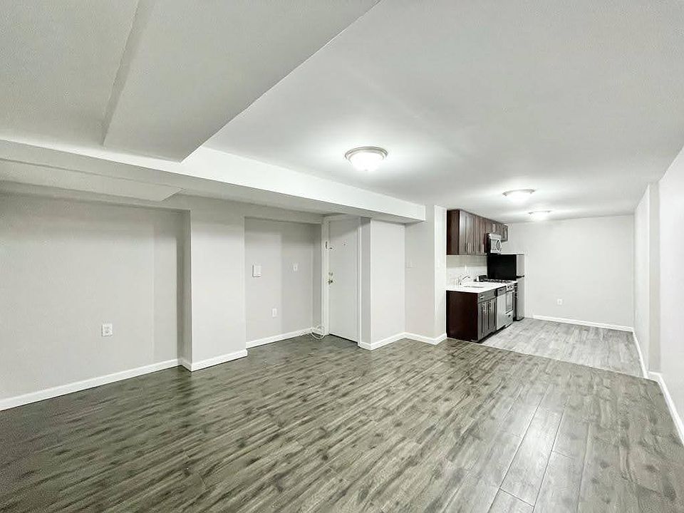 2nd image of 96 Wayne St #G2