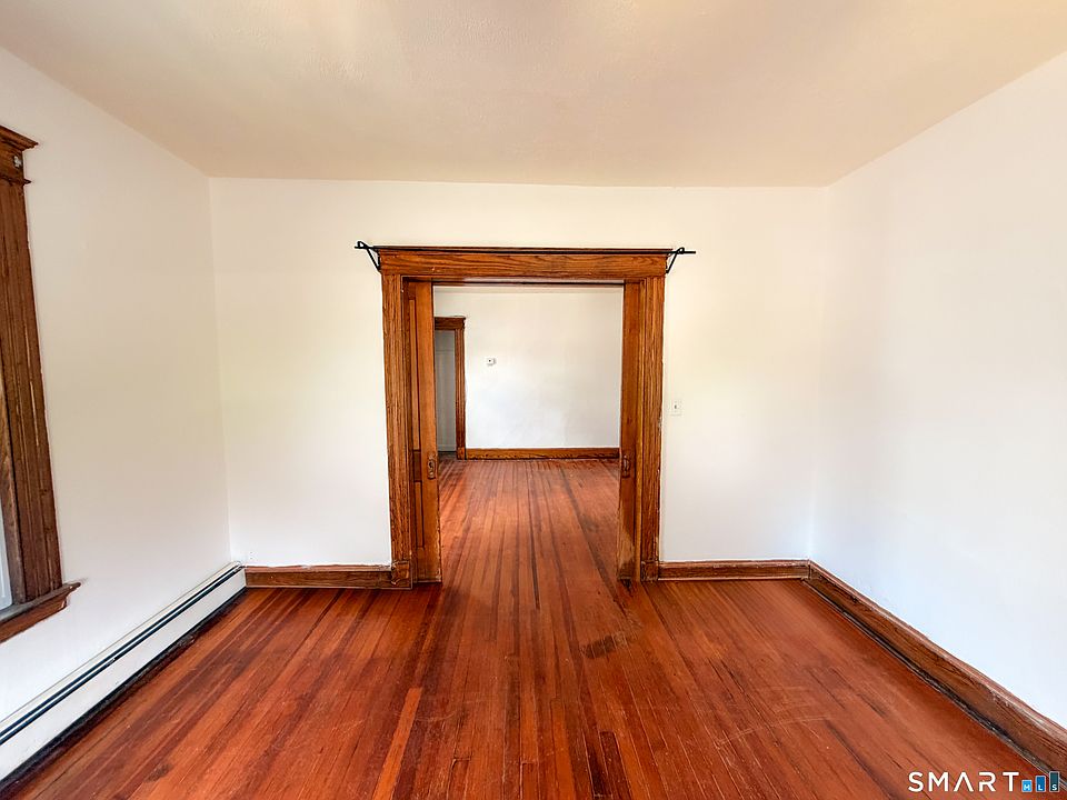 1st image of 405 Wilson St APT 1