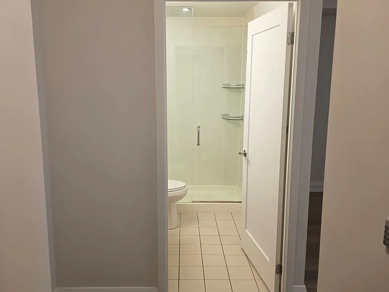 3391 Bloor St W #301 — Photo 18