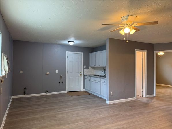 8010 Roswell St Unit 3