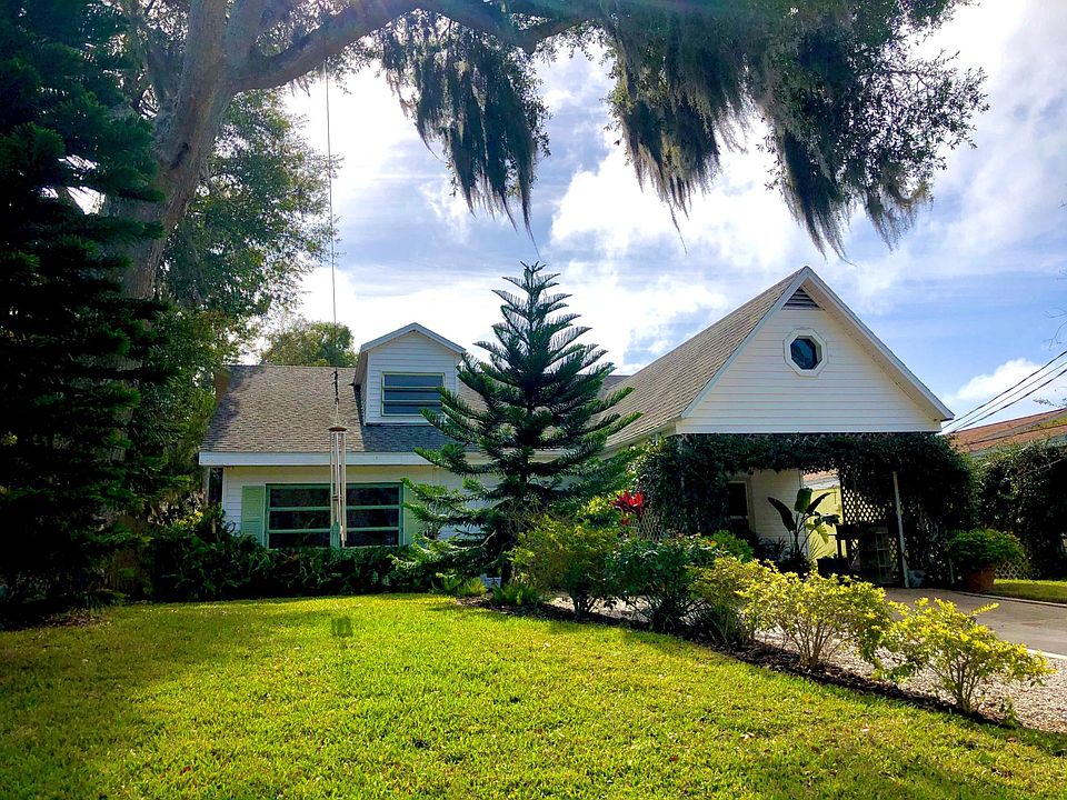 1st image of 68 Rosewood Ave