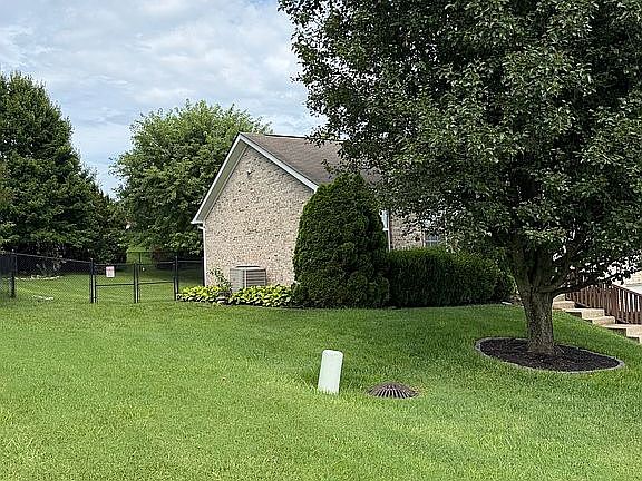 4th image of 2822 Horse Trail Rd