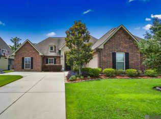 8142 Superior Dr, Denham Springs, LA 70726