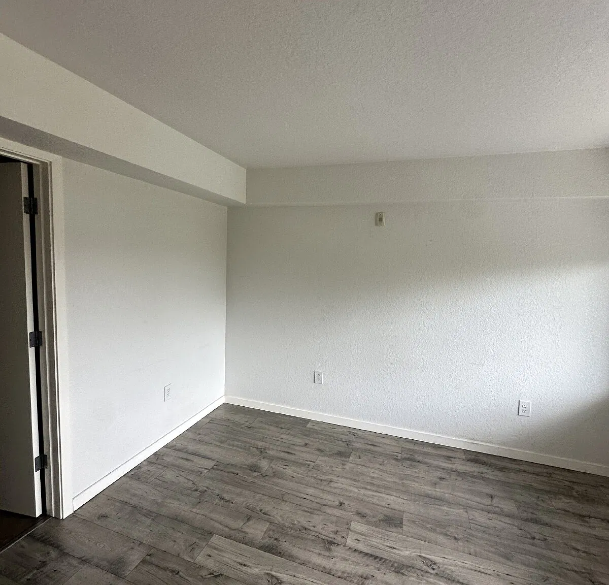 1 bed, 2.0 bath, 1280 sqft, $995 — Photo 3