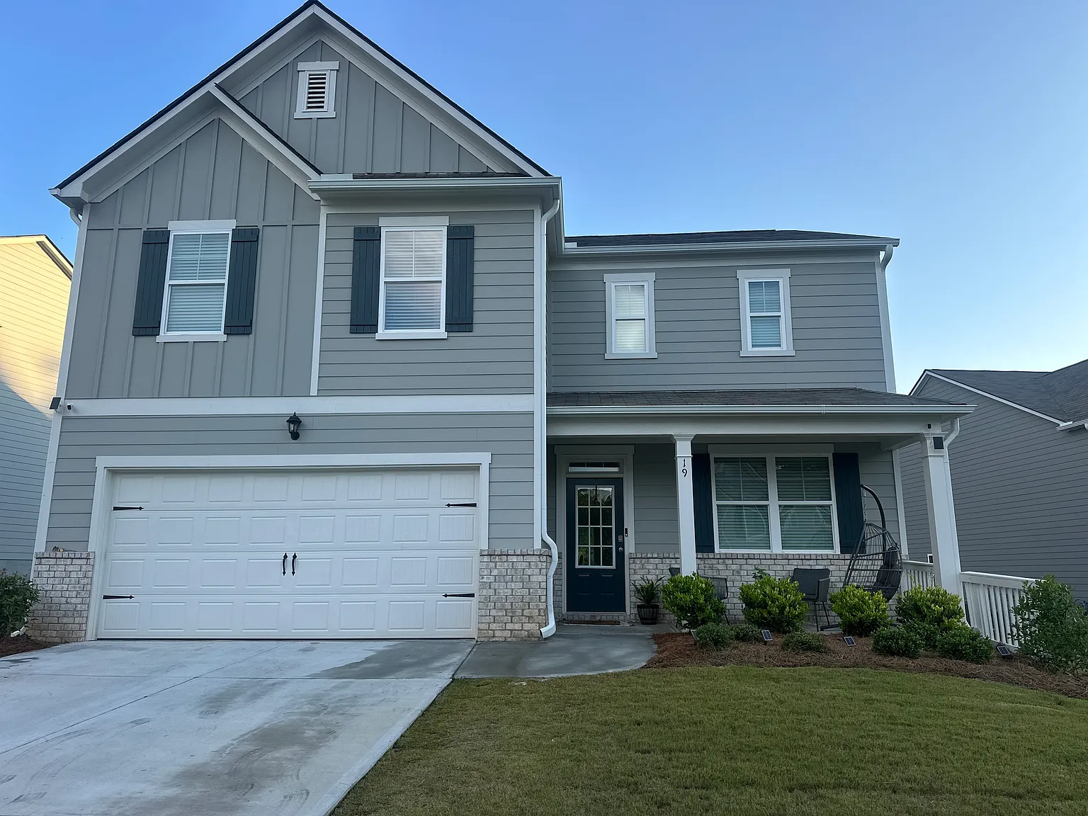 19 Manor Way — Photo 1