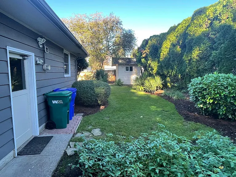 5603 SE Harlene St — Photo 6