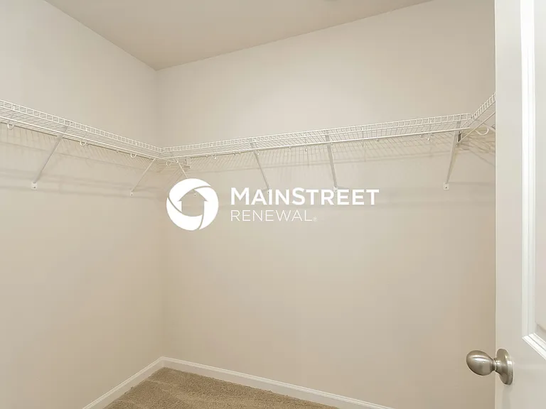 Walk In Closet