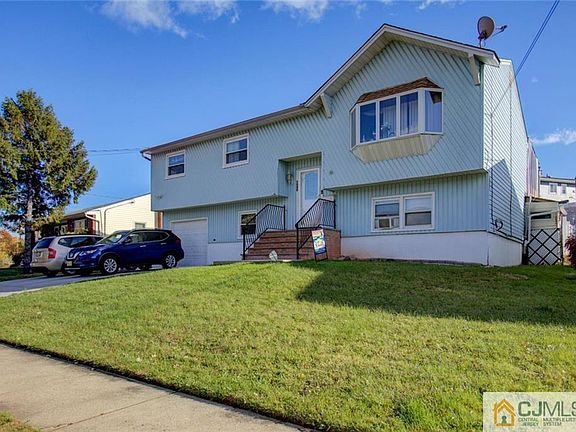 2nd image of 1096 Rudyard Dr