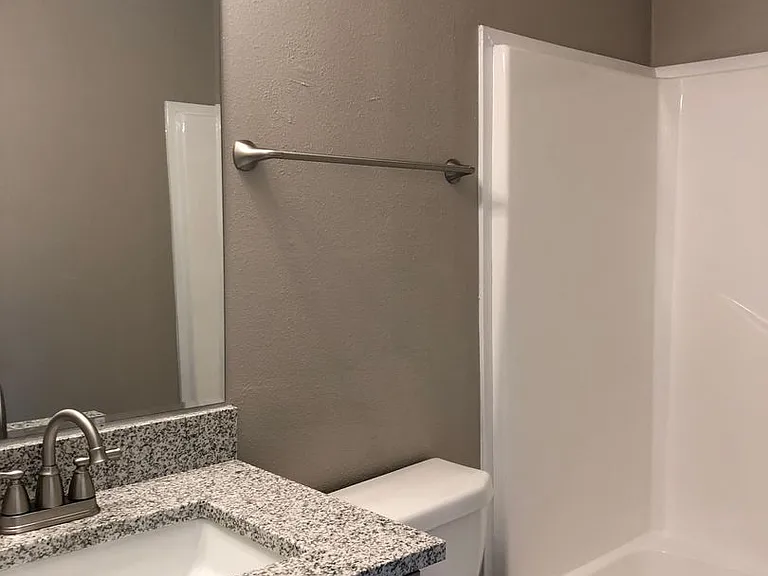 109 Varsity Dr — Photo 22
