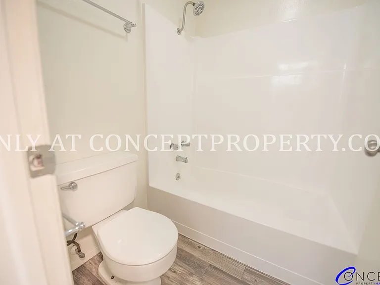 Foothill Terrace — Photo 184
