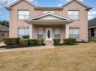 4462 Stones River Rd, Grand Prairie, TX 75052