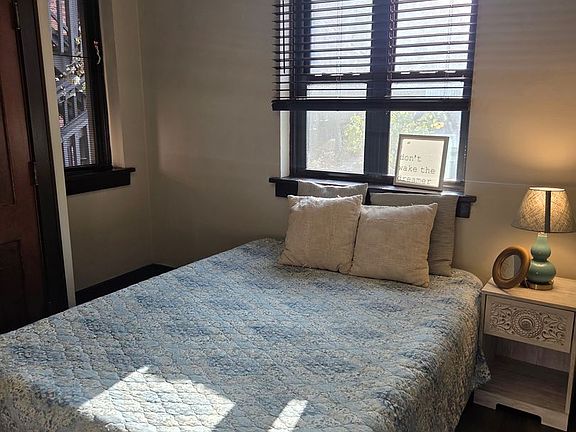5th image of 808 N 33rd St APT 5