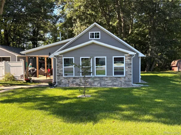 3861 E Michigan Ave, Au Gres, MI 48703