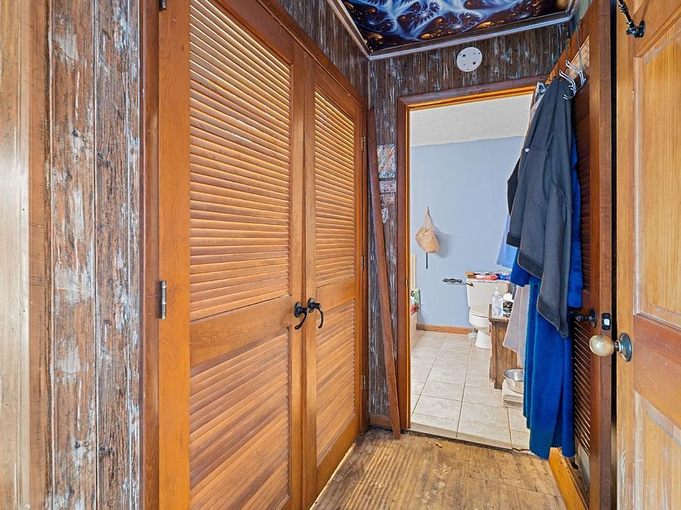 16th image of this home