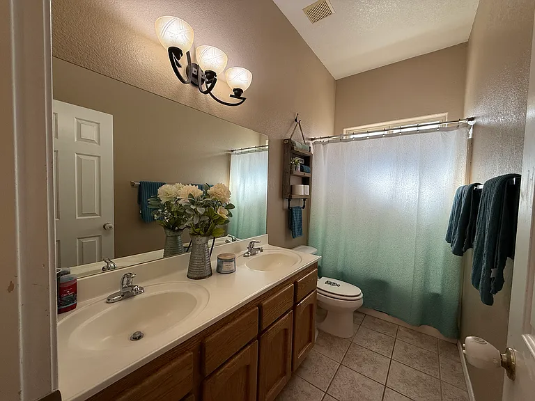 10745 E 38th Ln — Photo 21