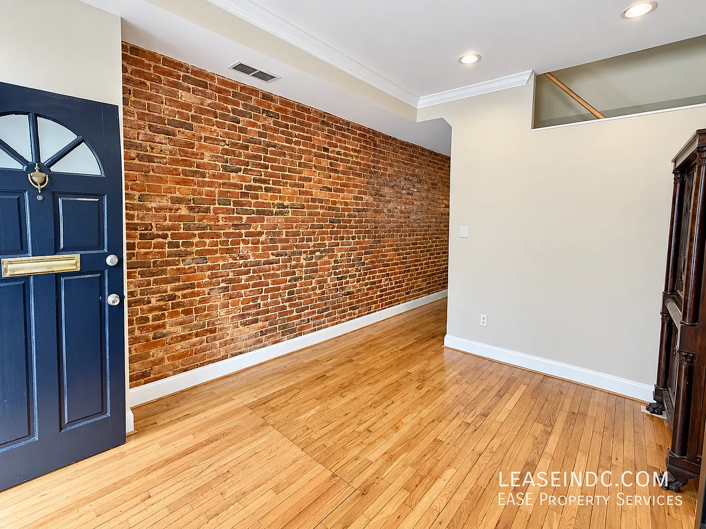 2 bed, 948 sqft, $3,500 — Photo 3