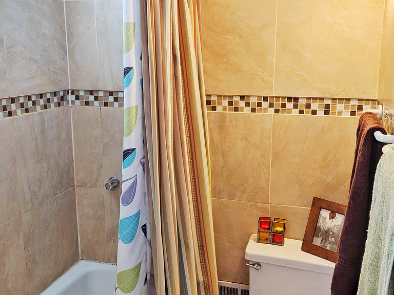 2129 W Le Moyne St #CH — Photo 5
