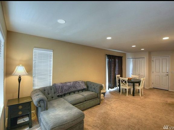 4th image of 8702 Oslo Ln NE