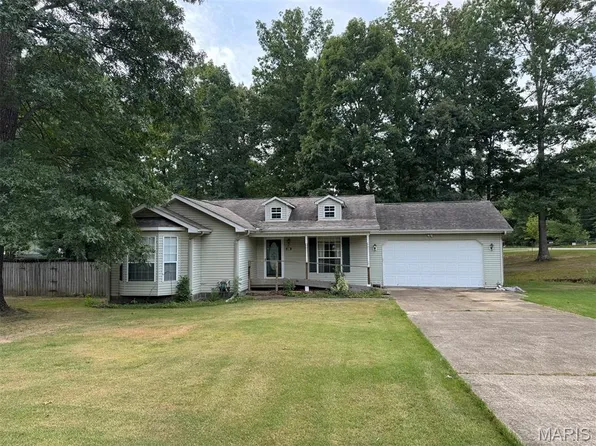 6501 Pinecrest Dr, Poplar Bluff, MO 63901