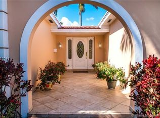 9116 Froude Ave, Surfside, FL 33154