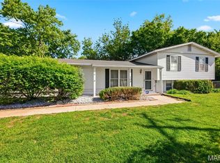 105 Jane Dr, Saint Peters, MO 63376
