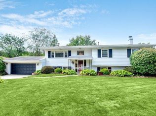 730 Brad Mar Dr, Freeport, IL 61032