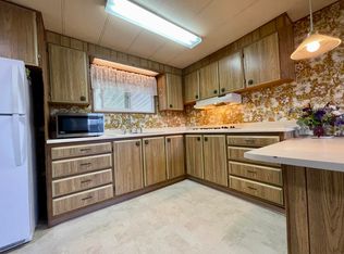 2042 Shetland Ln, Arcata, CA 95521