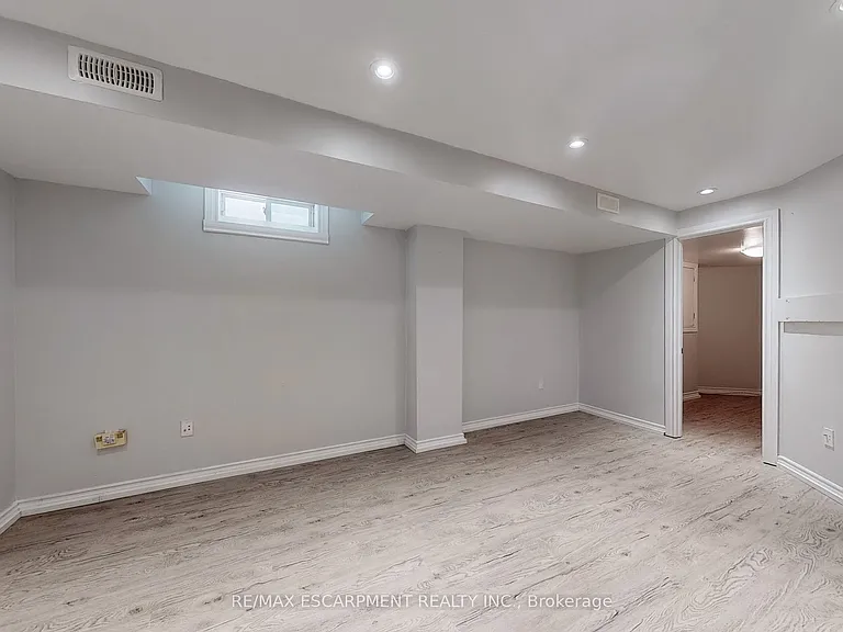 5134 Des Jardines Dr — Photo 26