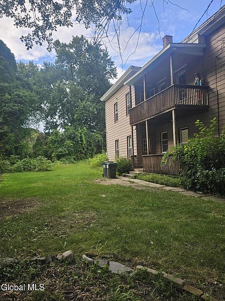 4th image of 164 Saratoga Avenue