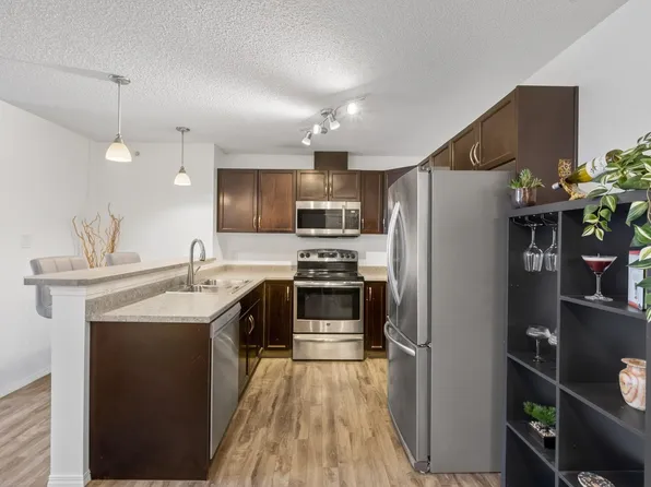 5951 165th Ave NW #414, Edmonton, AB T5Y 0J6