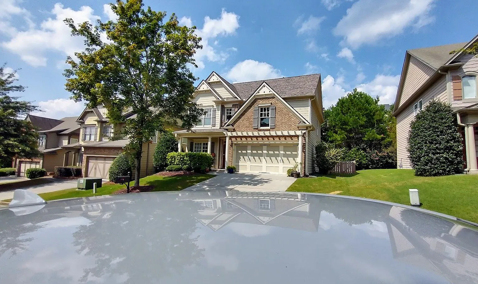 3695 Crowchild Drive — Photo 2