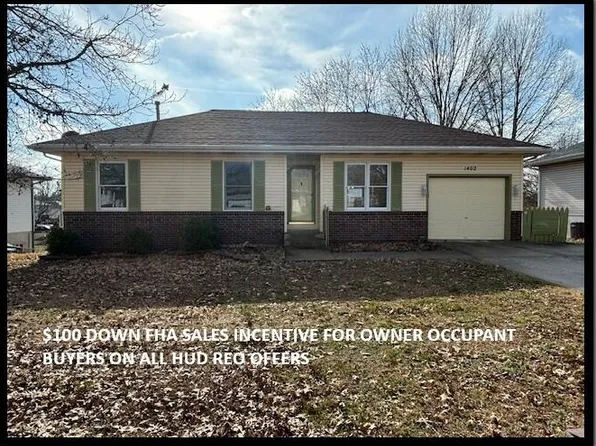 1402 W Daniels Street, Ozark, MO 65721