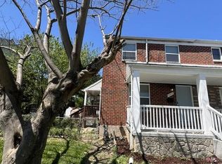 1010 Foxridge Ln, Essex, MD 21221