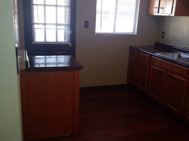 514 Martha St #B — Photo 4