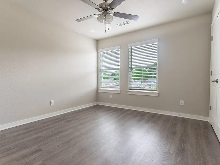 654 N Littleleaf Ter #27 — Photo 15