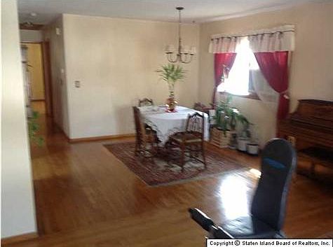5th image of 152 Schmidts Ln
