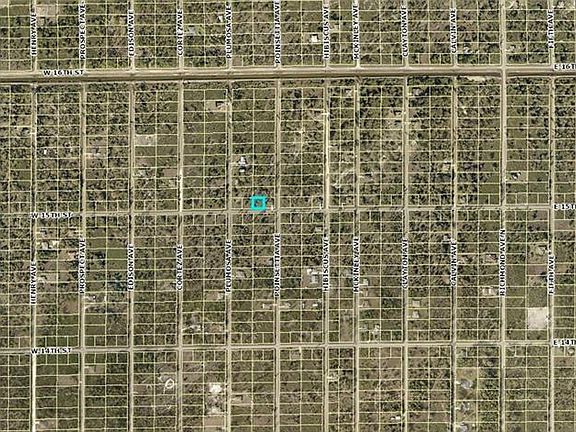 5th image of 102 W 15th St