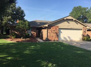 11437 Surrey Hills Blvd, Yukon, OK 73099