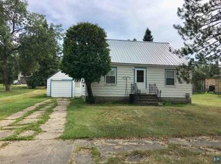 625 6th St NW, Chisholm, MN 55719