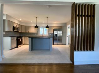 25 Andrews Ave #1, South Burlington, VT 05403